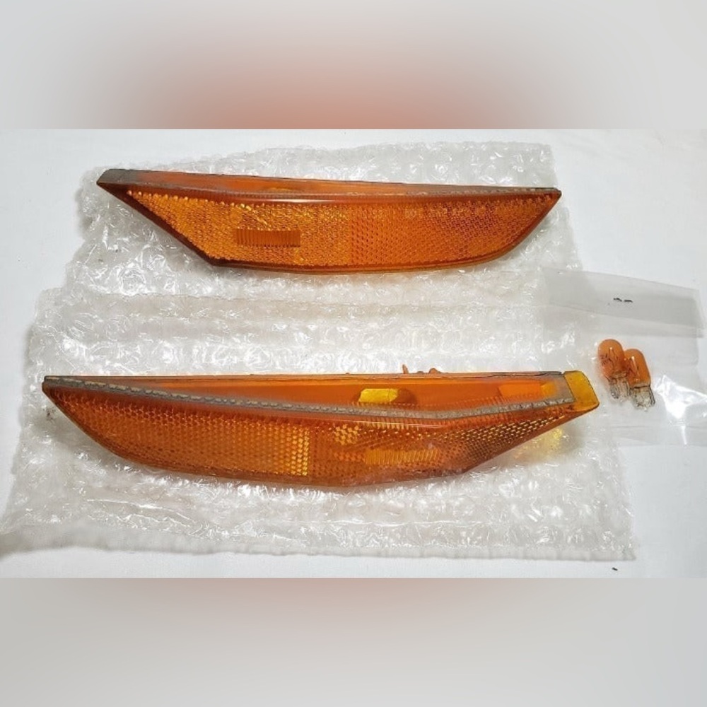 Infiniti 2005 G35 sedan front bumper lens with bulbs - Pair, Left and Right
